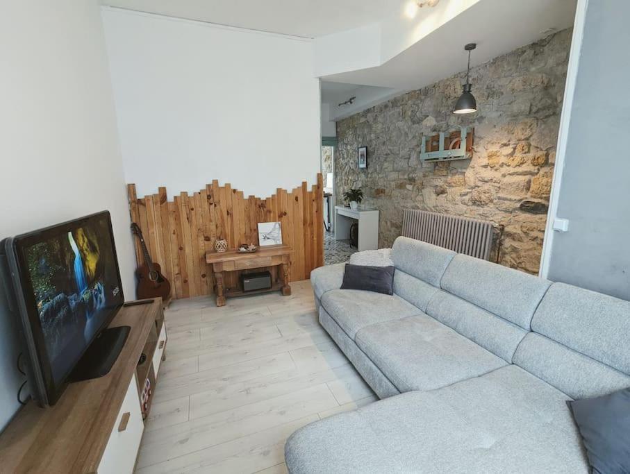 A 5Mn De La Reserve Africaine, Charmante Maison De Village Avec Patio Сижан Экстерьер фото